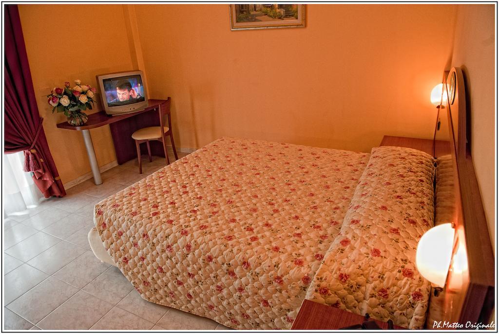 Demy Hotel Aulla Kamer foto